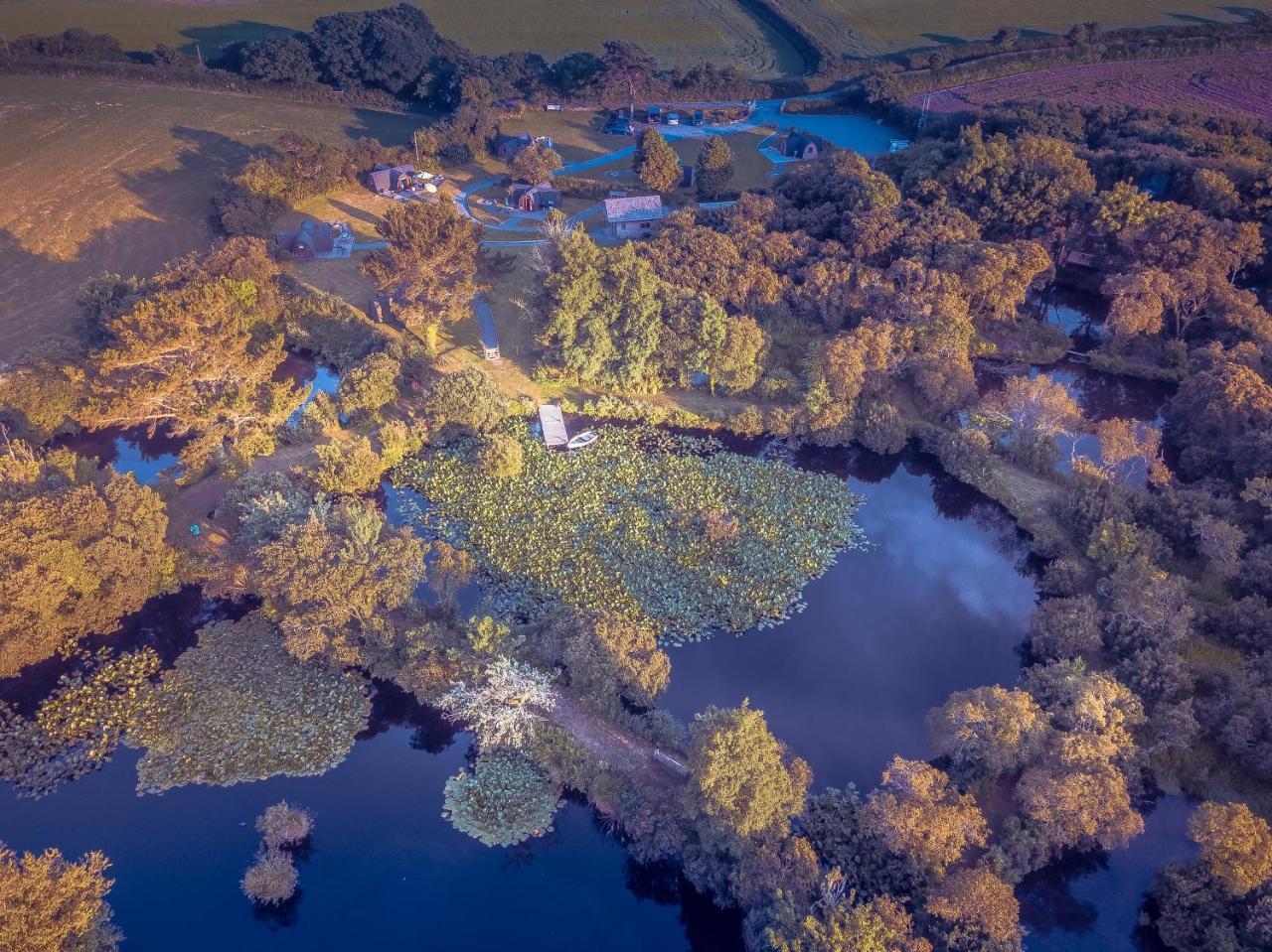 Trecombe Lakes Camborne Exterior photo
